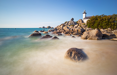 Image showing Pontusval lighthouse and coast