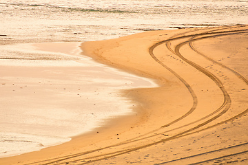 Image showing Tire tracks on the beach