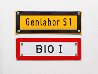 Image showing Gene laboratory sign german