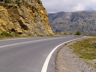 Image showing curvy road