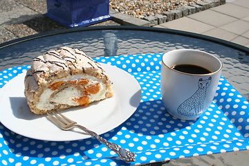 Image showing Budapest cake and coffee