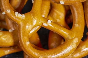 Image showing small lye pretzels closeup