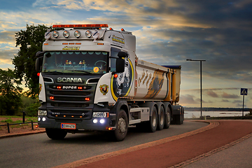 Image showing Scania R730 Pulling Gravel Trailer in the Morning