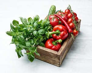 Image showing box of fresh vegetables