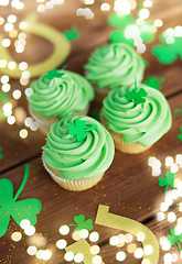 Image showing green cupcakes, horseshoes and shamrock