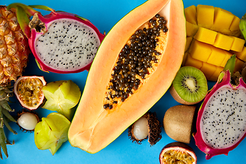 Image showing close up of papaya with other exotic fruits