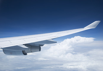 Image showing Wing and engine of passenger jet.