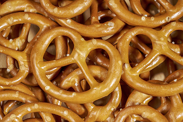 Image showing small lye pretzels closeup