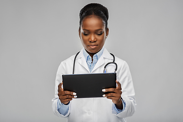 Image showing african american female doctor with tablet pc