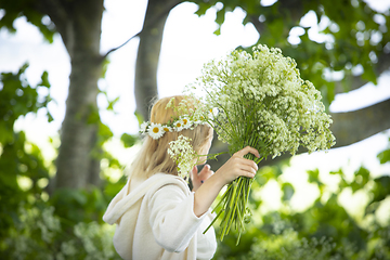 Image showing Girl Wearing a Flower Wreath