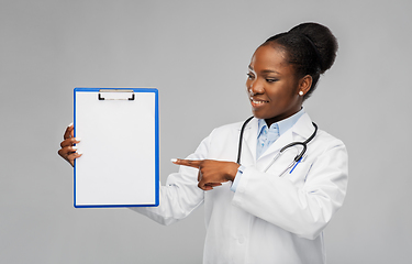 Image showing african american female doctor with clipboard