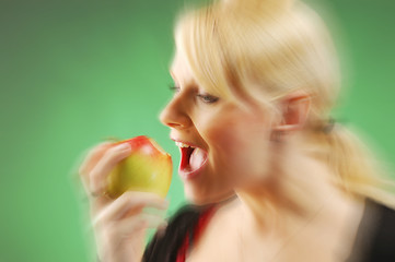 Image showing Pregnant woman with apple