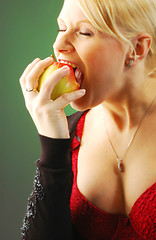Image showing Pregnant woman with apple