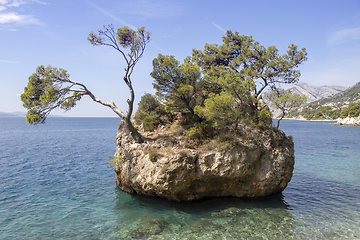 Image showing Small stone islet on Punta Rata beach in Brela