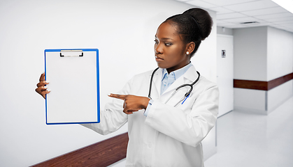 Image showing african american female doctor with clipboard