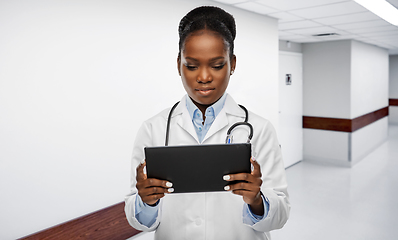 Image showing african american female doctor with tablet pc