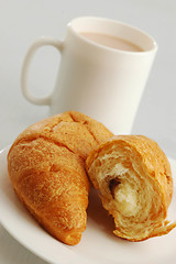 Image showing Cocoa and croissant