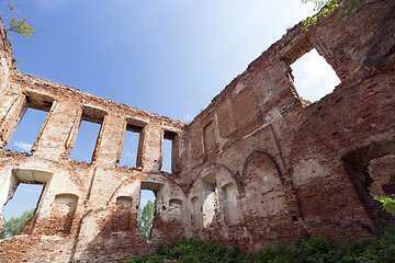 Image showing the ruins of an ancient castle