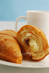 Image showing Cocoa and croissant