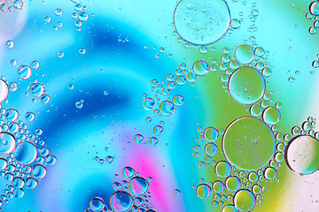 Image showing Defocused abstract background picture made with oil, water and soap