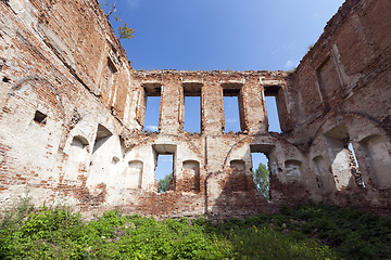 Image showing the ruins of an ancient castle