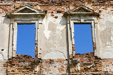 Image showing the ruins of an ancient castle