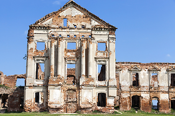 Image showing the ruins of an ancient castle