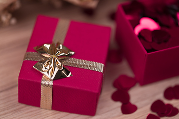 Image showing Valentine love gift box