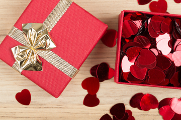 Image showing Valentine love gift box