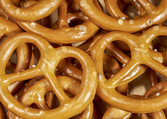 Image showing small lye pretzels closeup