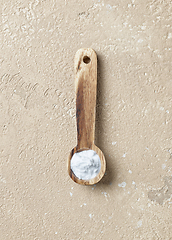 Image showing baking soda in wooden spoon