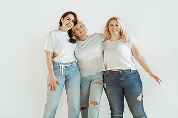 Image showing Young women in casual clothes having fun together. Bodypositive concept.