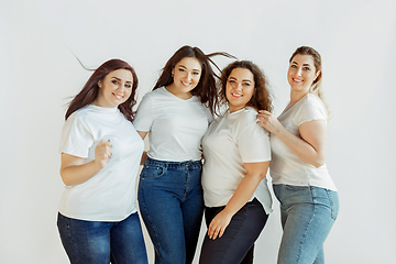 Image showing Young women in casual clothes having fun together. Bodypositive concept.