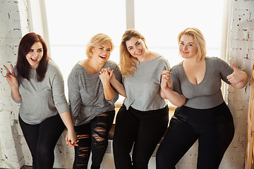 Image showing Young women in casual clothes having fun together. Bodypositive concept.