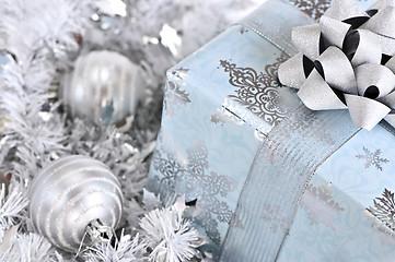 Image showing Christmas gift box