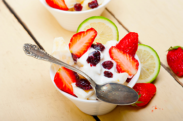 Image showing fruit and yogurt salad healthy breakfast