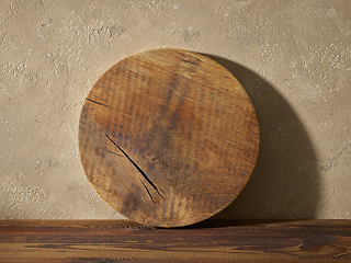 Image showing round wooden cutting board