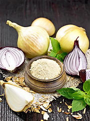 Image showing Onion powder in bowl on burlap