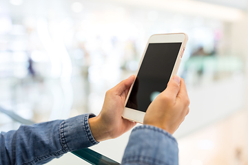 Image showing Hand holding cellphone