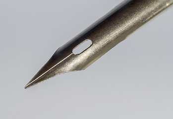 Image showing metallic quill tip