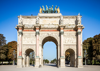 Image showing Triumphal Arch of the Carrousel and Tuileries Garden, Paris, Fra