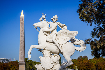 Image showing Marble statue and Obelisk of Luxor in Concorde square, Paris