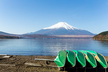 Image showing Kawaguchiko lake and mt.Fuji 