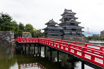 Image showing Matsumoto Castle and red bridge