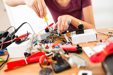 Image showing Flying Drone Assembler 