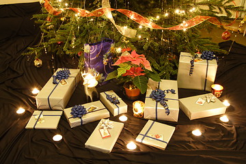 Image showing Christmas presents