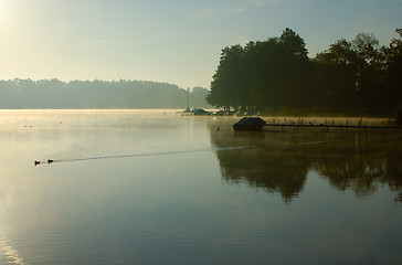 Image showing Morgen am See