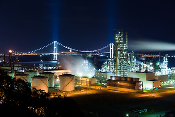 Image showing Industrial manufacture in Muroran at night