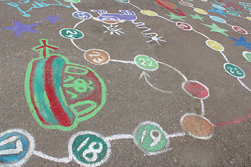 Image showing childish drawings as a game on the asphalt