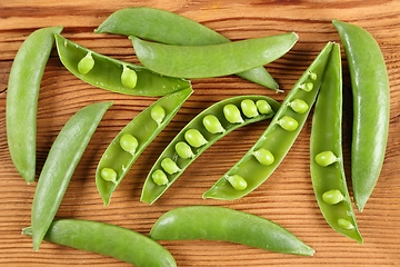 Image showing Sweet green peas.